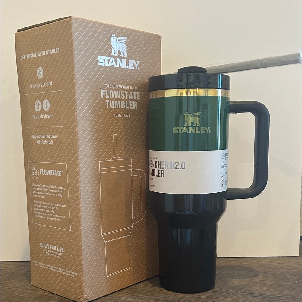 Stanley Green and Black Quencher Tumbler Limited Edition Wicked 40 oz